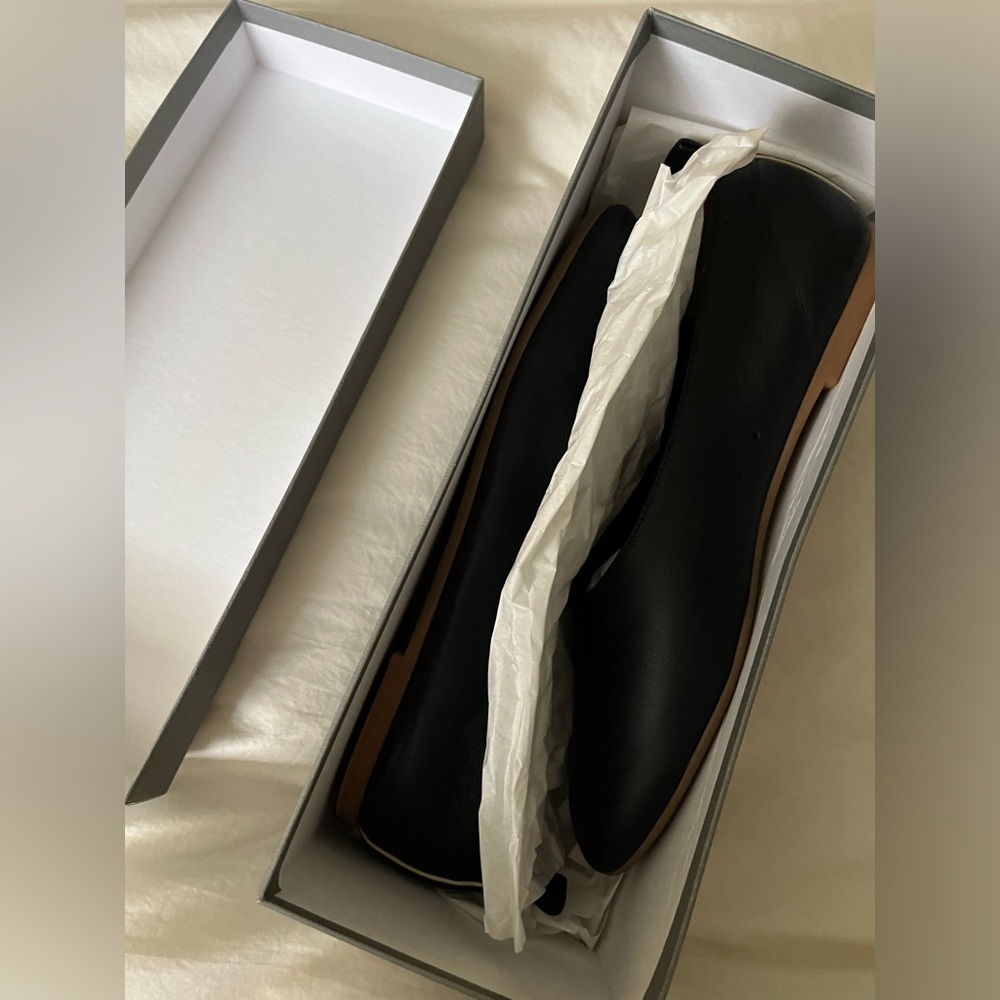 Everlane Day Glove ballet flats size 8 black leather NIB